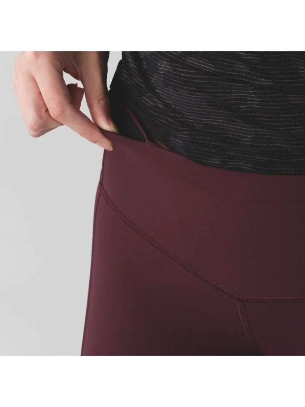Lululemon All Meshed Up 7/8 Tight Bordeaux Drama / Flash Light
